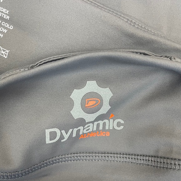 dynamic athletica gray crop leggings size M
UPF 50 - Picture 4 of 5